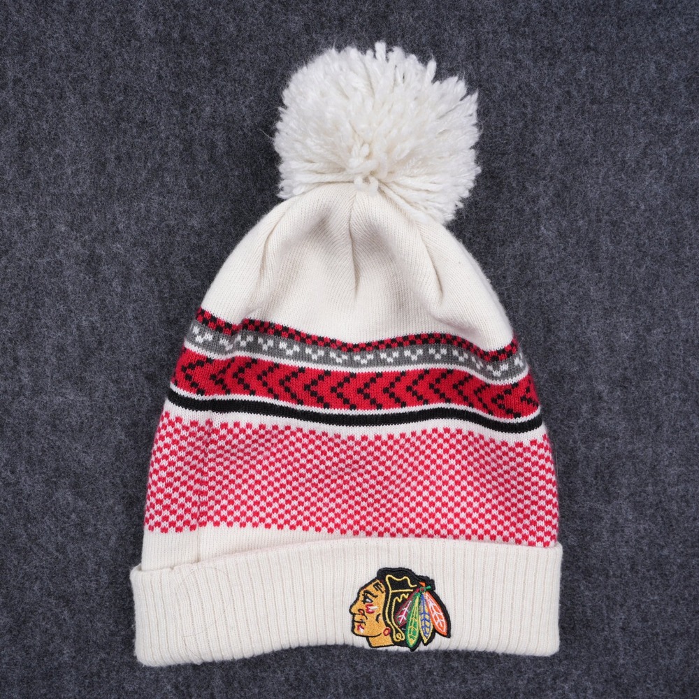 Reebok Chicago Blackhawks Beanie Hat One Size White Red Excellent Pom Pom Knit